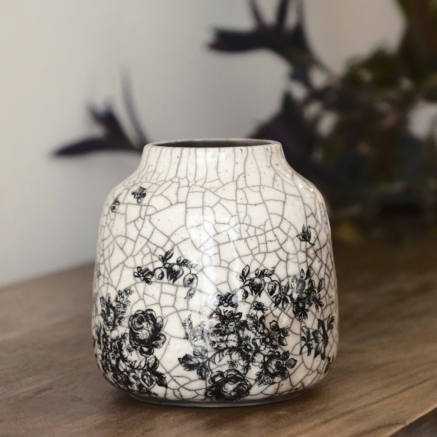 Wide Floral Vase Medium 2
