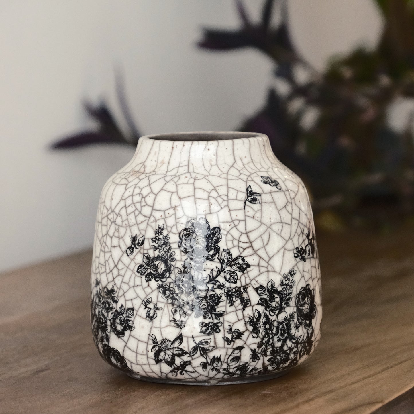 Wide Floral Vase Medium 2