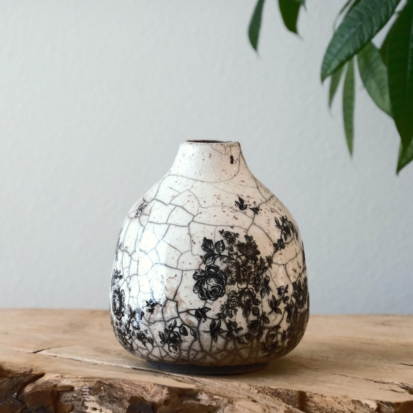 Wide Floral Vase Medium 3